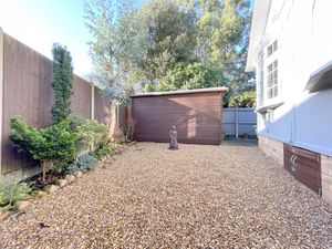 FLAGSHIP PARK- click for photo gallery